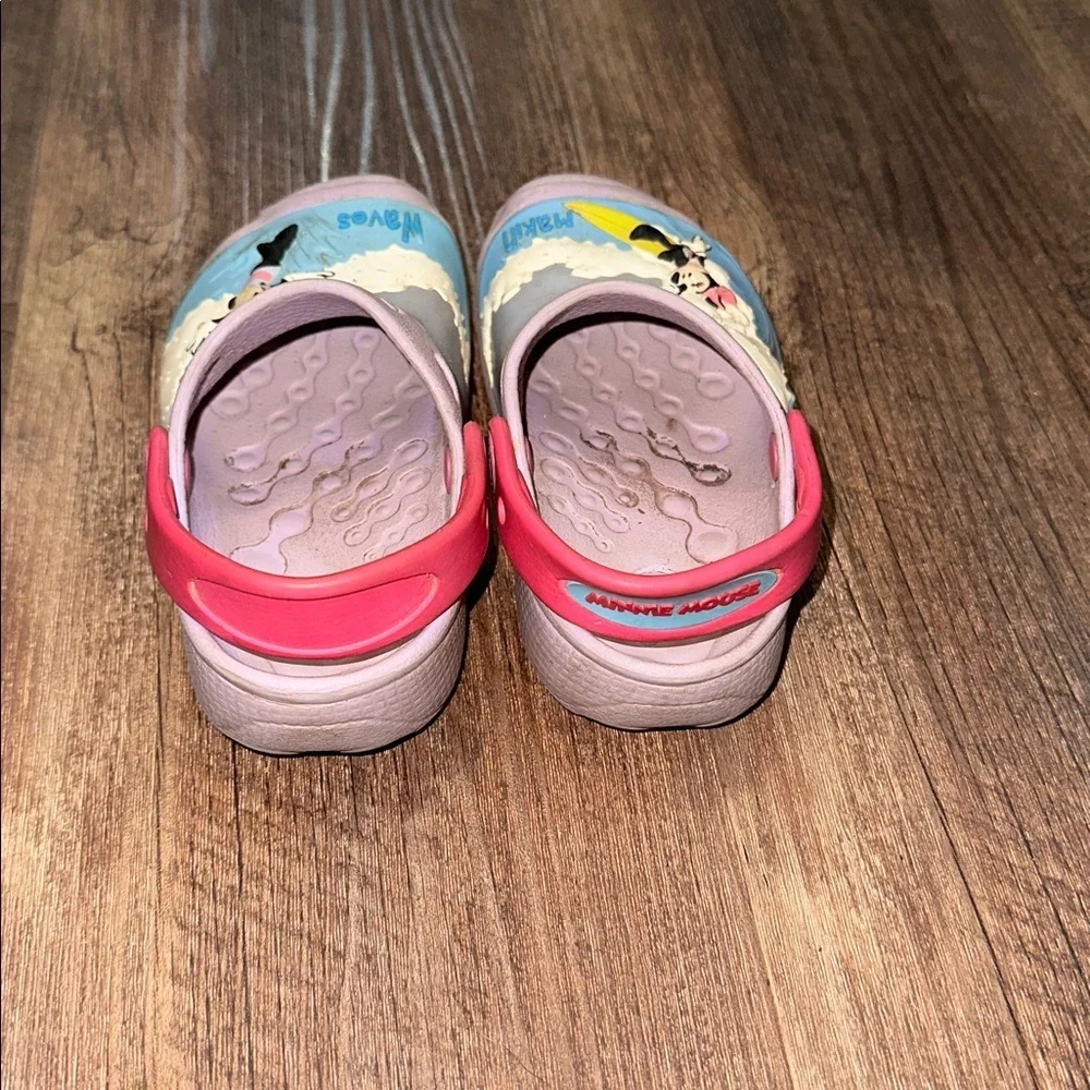 Girls Minnie Mouse‎ Crocs Makin’ Waves size 8/9